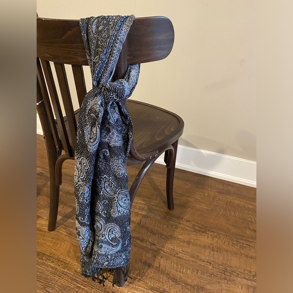EMBI Luxury 100% Silk Paisley Pashmina Scarf Fringe Shawl Great Condition